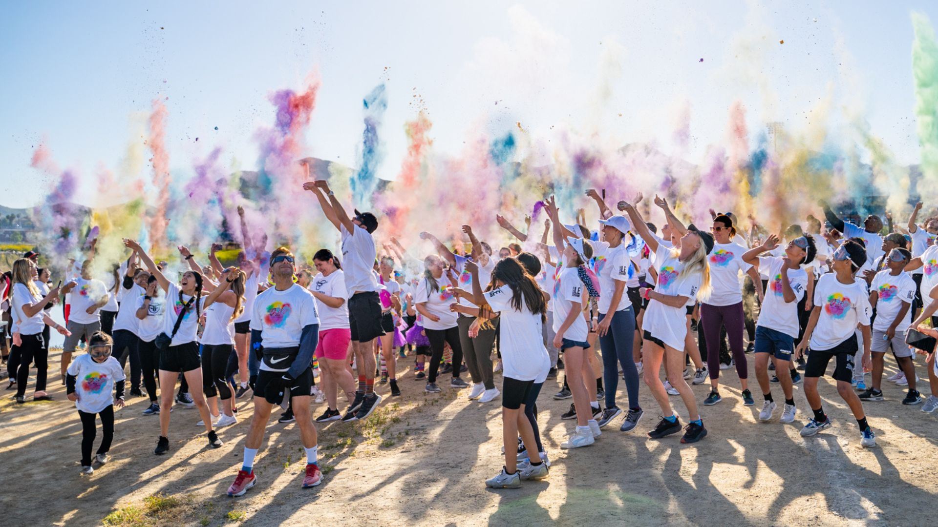 Color Run 2023 Group Photo Throwing Color Powder